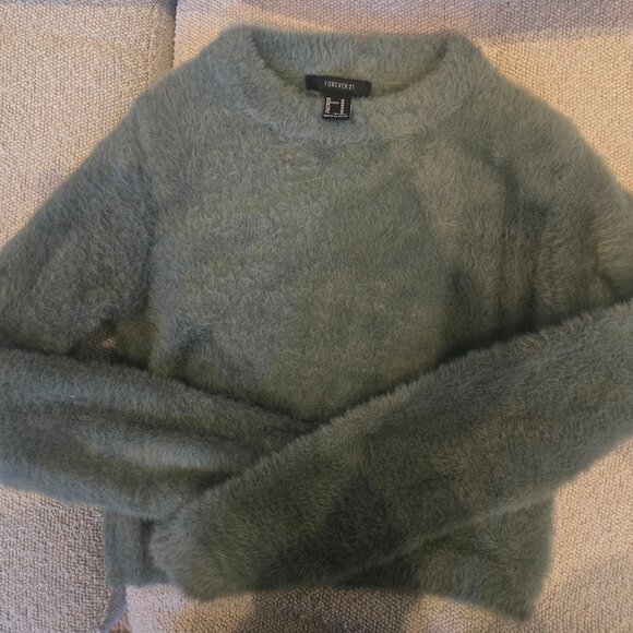 Macha green fluffy forever 21 sweater - Picture 1 of 3